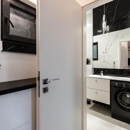 Quiet Very Central & Stylish Apt Budapest Exterior foto
