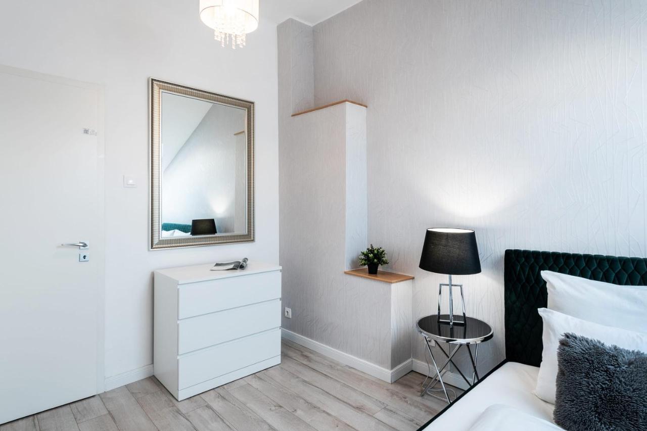 Quiet Very Central & Stylish Apt Budapest Exterior foto