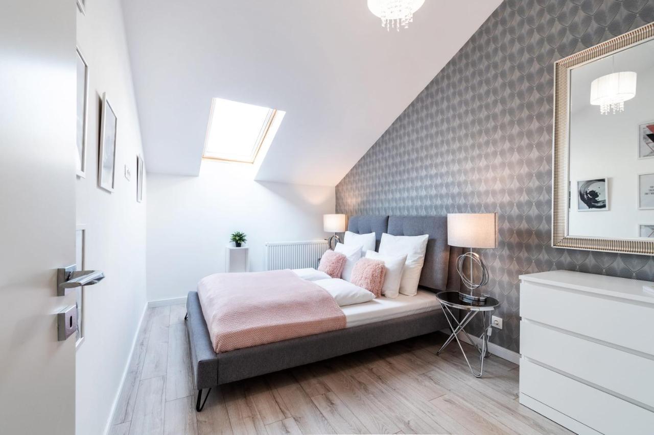 Quiet Very Central & Stylish Apt Budapest Exterior foto